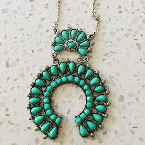 Turquoise Beaded Pendant Necklace